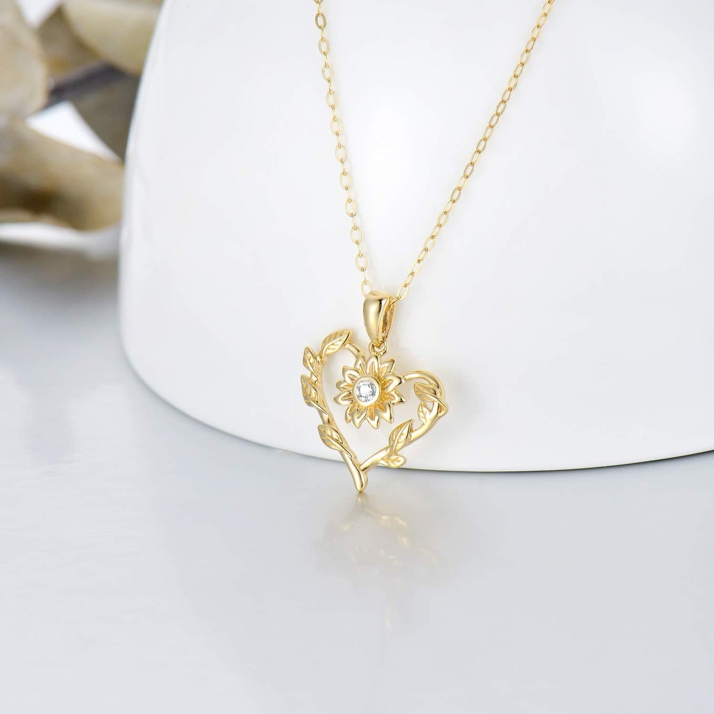 14K Solid Gold Heart-Shaped Pendant Necklaces for Women 8 Style Necklaces Gold Jewelry Present for Her (Style 3)