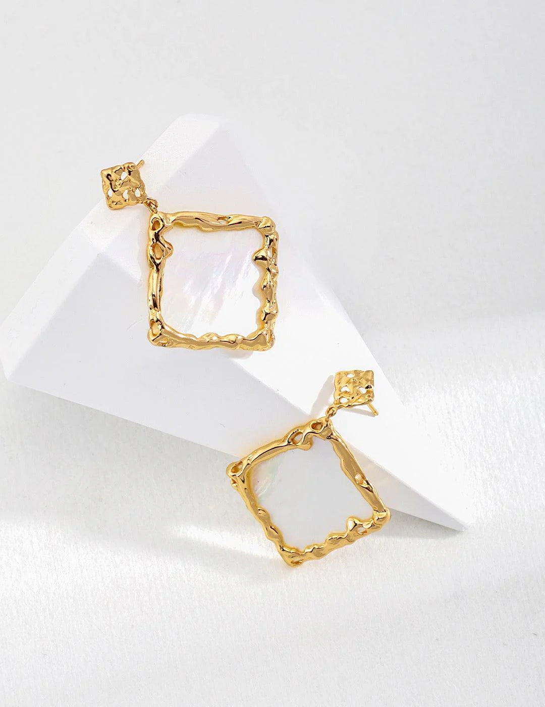 Larina Elegance Earrings
